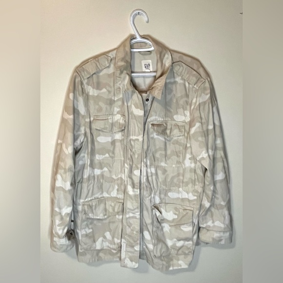 GAP Size XL Camouflage jacket.  100% cotton.  Like new condition. - Picture 9 of 9